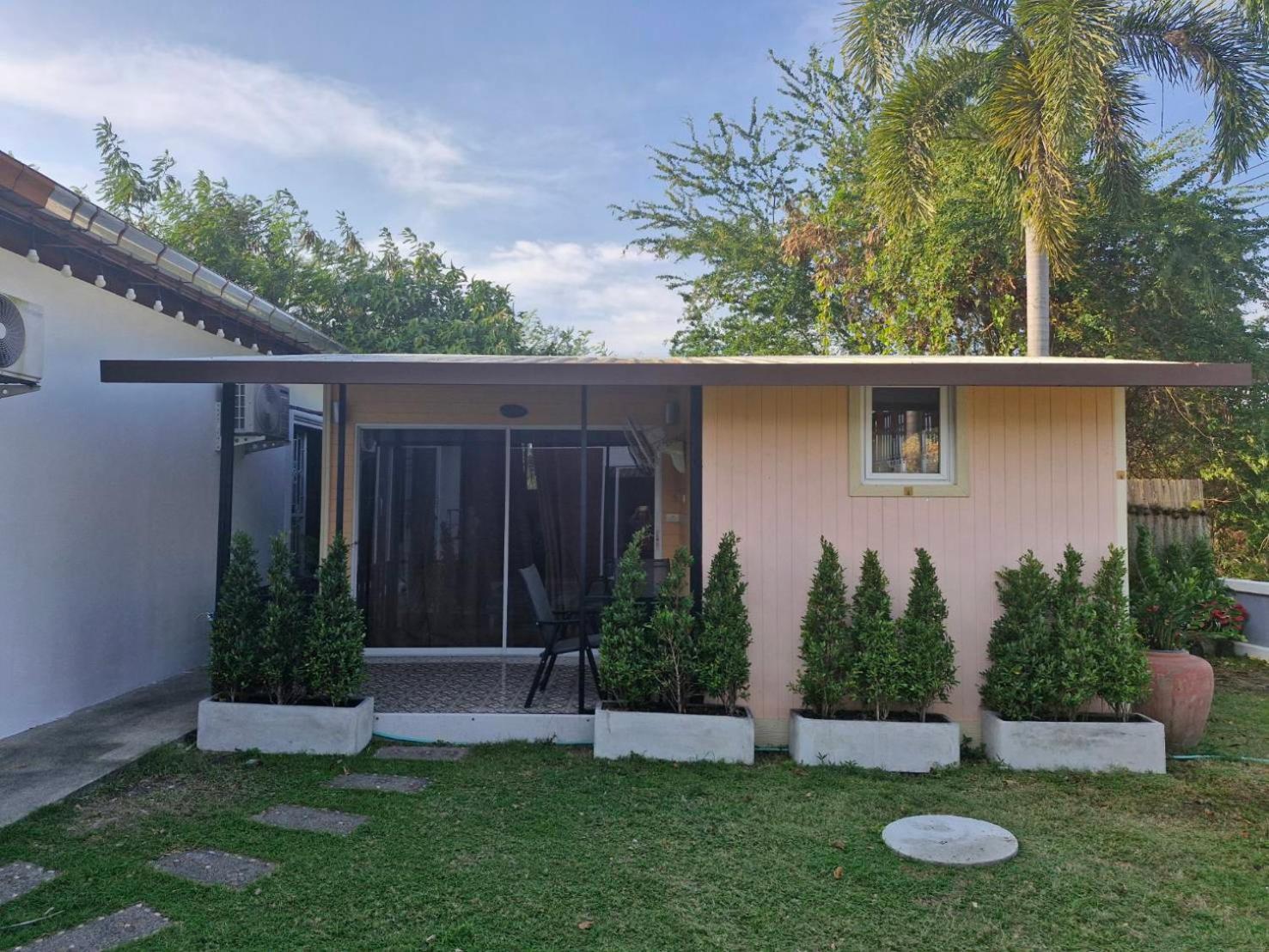 4 Palms Resort Bang Sare Exterior photo