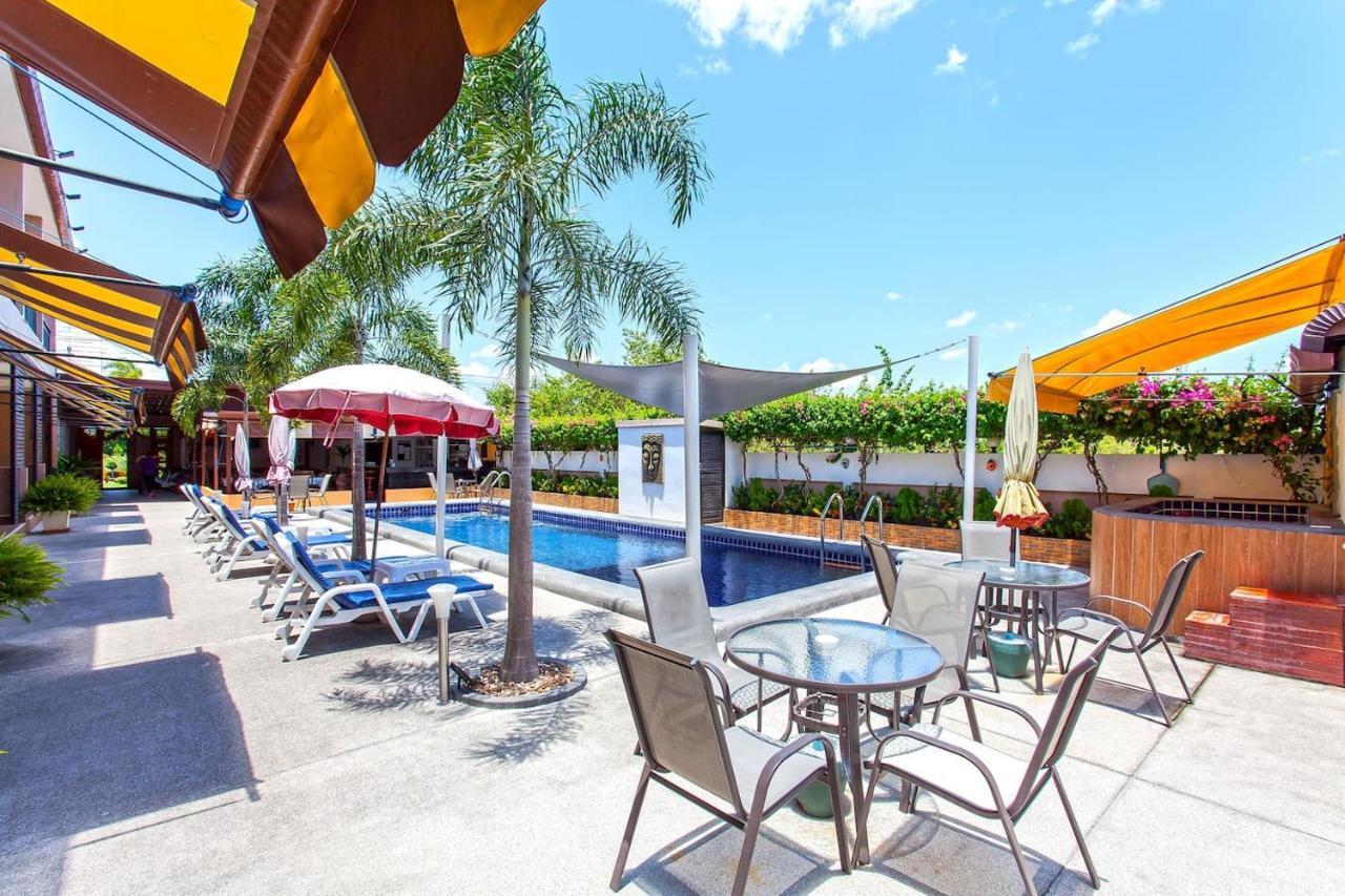 4 Palms Resort Bang Sare Exterior photo